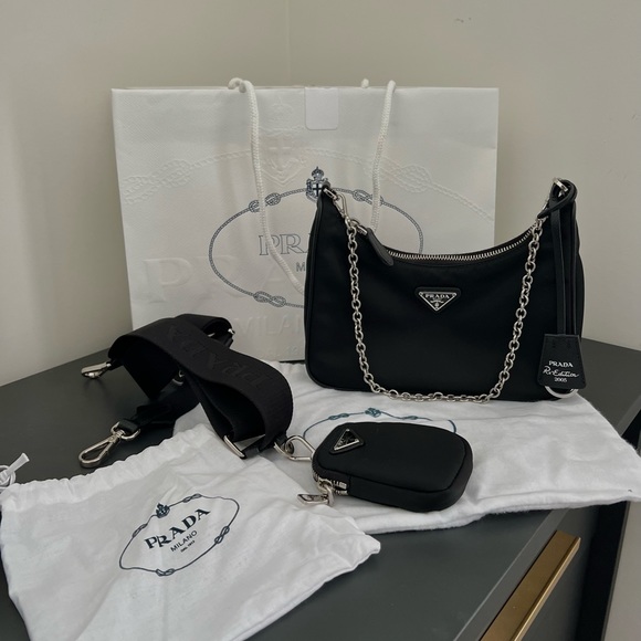 S0LD - Prada Re-edition 2005 re-nylon bag - Picture 2 of 7